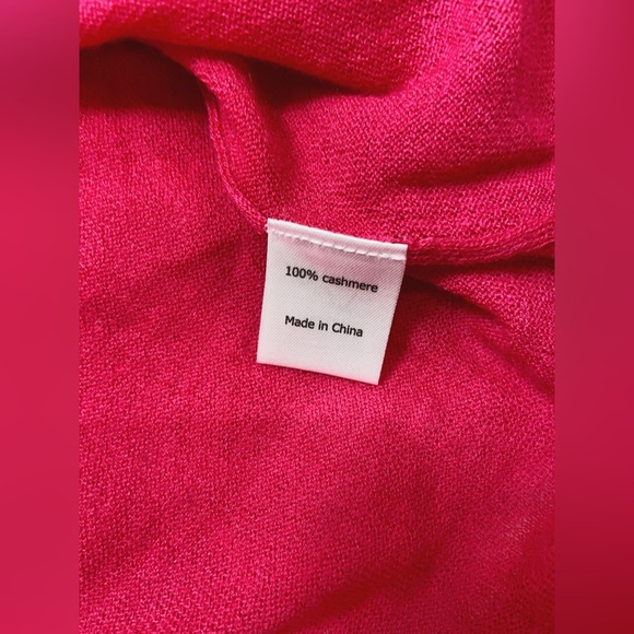 NWT La Ligne Featherweight Roll Neck Cashmere Sweater Ruby S - Picture 6 of 6